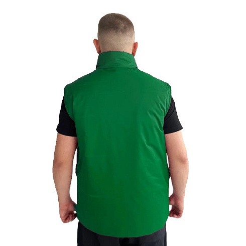 Жилет без стежки с накладными объёмными карманами зеленый