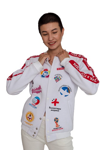 Бомбер на кнопках с отделкой