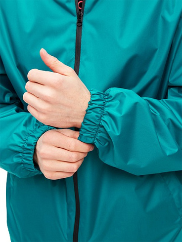 Ветровка с капюшоном